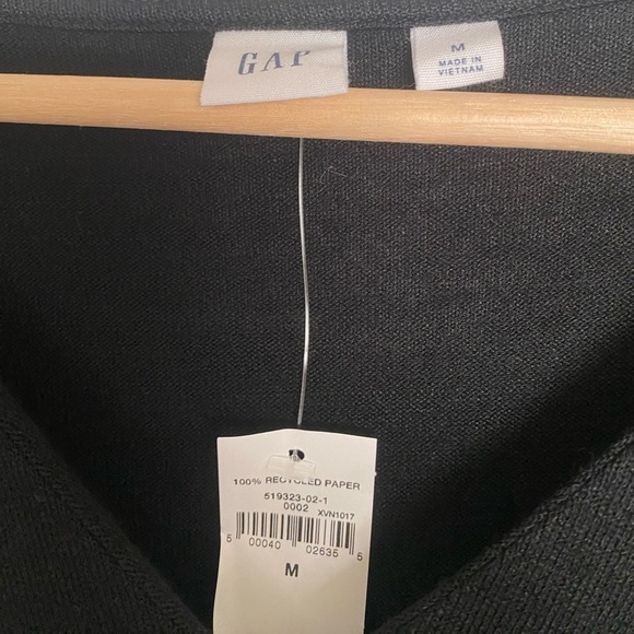 NWT GAP BLACK WRAP BLOUSE SIZE MEDIUM - Picture 3 of 4